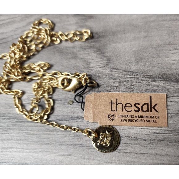 the Sak multi-shaped layered circle loop necklace - Picture 5 of 6